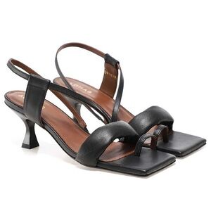 Alohas Asymmetric Straps Black Heels